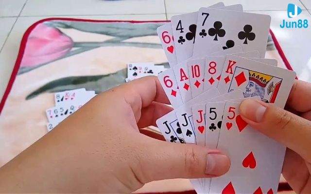 cách chơi bài binh 13 lá Bài binh 13 lá có lối chơi gay cấn, hấp dẫn