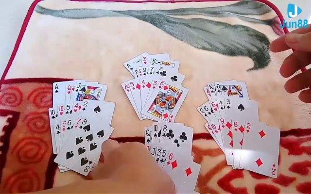 cách chơi bài binh 13 lá Vận dụng cách xếp ba phé bắn bài khi tham gia bài binh 13 lá